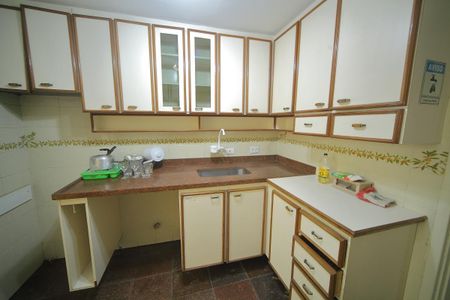 Casa para alugar com 350m², 4 quartos e 4 vagasCozinha 2 
