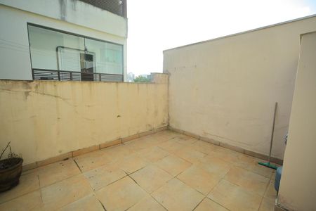 Casa para alugar com 350m², 4 quartos e 4 vagasQuintal de serviço 