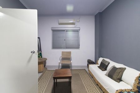 Casa à venda com 1300m², 5 quartos e sem vagaSala