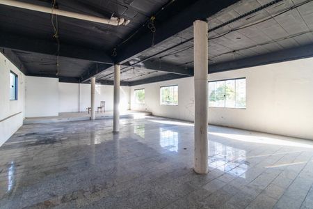 Casa à venda com 1300m², 5 quartos e sem vagaGalpão