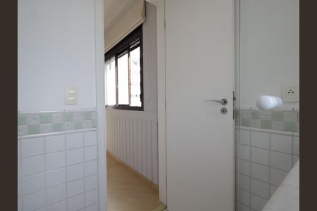 Apartamento à venda com 105m², 3 quartos e 3 vagasBanheiro da Suíte 2