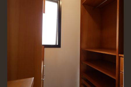 Apartamento à venda com 105m², 3 quartos e 3 vagasCloset da suíte 3