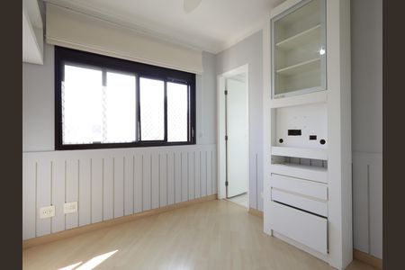 Apartamento à venda com 105m², 3 quartos e 3 vagasSuíte 2
