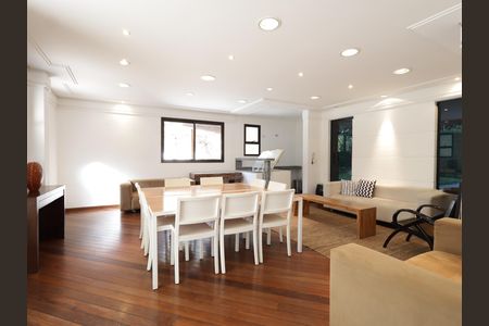 Apartamento à venda com 105m², 3 quartos e 3 vagasÁrea comum - Salão de festas