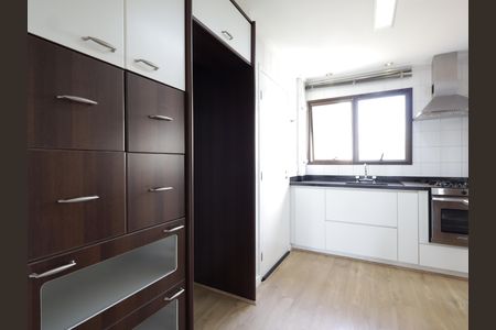 Apartamento à venda com 105m², 3 quartos e 3 vagasCozinha