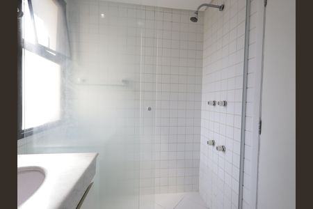 Apartamento à venda com 105m², 3 quartos e 3 vagasBanheiro da Suíte 3
