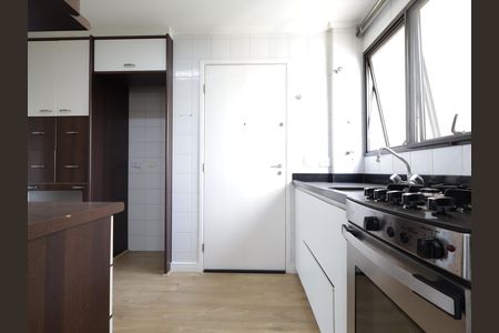 Apartamento à venda com 105m², 3 quartos e 3 vagasCozinha