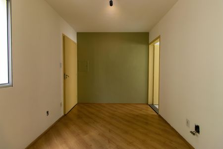 Sala de apartamento para alugar com 2 quartos, 51m² em Jardim da Gloria, Cotia