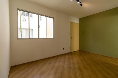 Sala de apartamento para alugar com 2 quartos, 51m² em Jardim da Gloria, Cotia
