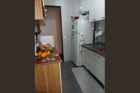 Cozinha de apartamento à venda com 3 quartos, 57m² em Jardim Santa Teresinha, São Paulo