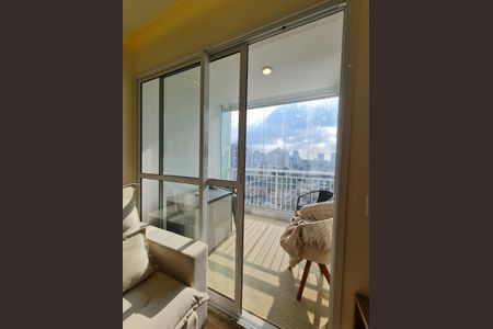 Apartamento à venda com 66m², 3 quartos e 1 vaga Apartamento à venda com 66m², 3 quartos e 1 vagaVaranda