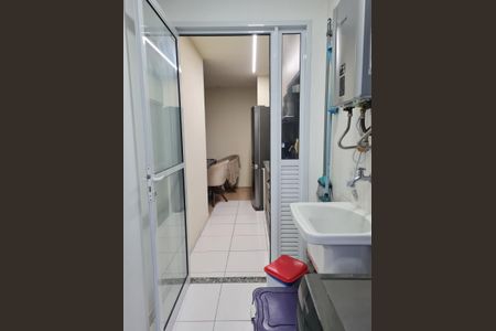 Apartamento à venda com 66m², 3 quartos e 1 vaga Apartamento à venda com 66m², 3 quartos e 1 vagaÁrea de Serviço