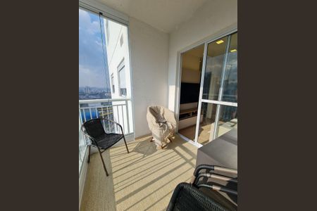 Apartamento à venda com 66m², 3 quartos e 1 vaga Apartamento à venda com 66m², 3 quartos e 1 vagaVaranda