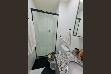 Apartamento à venda com 66m², 3 quartos e 1 vaga Apartamento à venda com 66m², 3 quartos e 1 vagaBanheiro