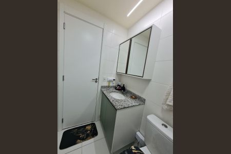 Apartamento à venda com 66m², 3 quartos e 1 vaga Apartamento à venda com 66m², 3 quartos e 1 vagaBanheiro