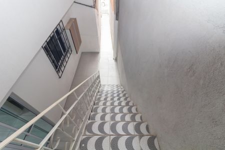 Casa para alugar com 70m², 2 quartos e sem vagaEscada
