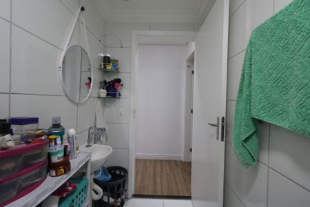 Apartamento à venda com 52m², 2 quartos e 1 vaga Apartamento à venda com 52m², 2 quartos e 1 vagaBanheiro