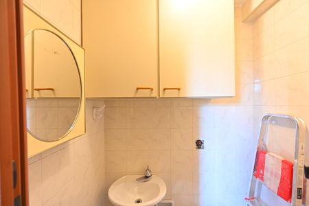 Apartamento para alugar com 100m², 3 quartos e 2 vagasBanheiro de Serviço 