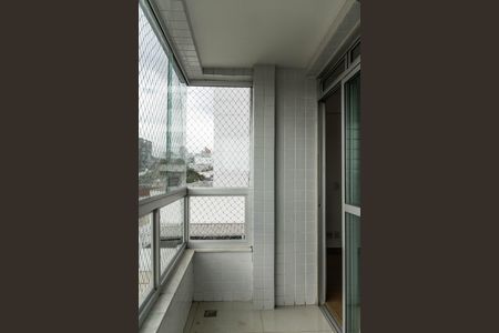 Apartamento para alugar com 93m², 3 quartos e 2 vagas Apartamento para alugar com 93m², 3 quartos e 2 vagasVaranda