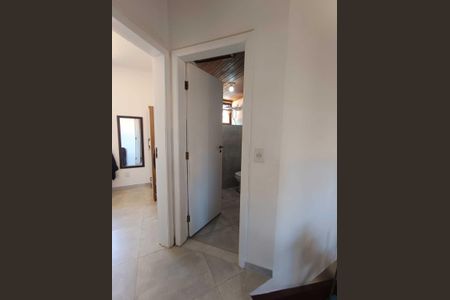 Corredor de casa de condomínio para alugar com 3 quartos, 360m² em Itapuã, Salvador