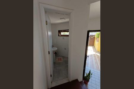 Casa de condomínio para alugar com 360m², 3 quartos e 2 vagasBanheiro