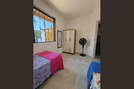 Casa de condomínio para alugar com 360m², 3 quartos e 2 vagasQuarto