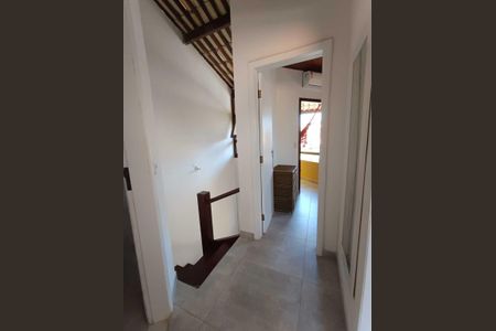 Corredor de casa de condomínio para alugar com 3 quartos, 360m² em Itapuã, Salvador