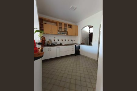 Cozinha de casa de condomínio para alugar com 3 quartos, 360m² em Itapuã, Salvador