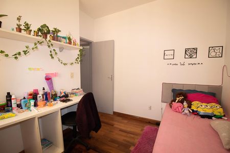 Apartamento à venda com 60m², 3 quartos e 1 vagaQuarto 02