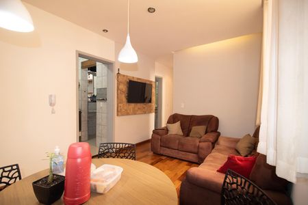 Sala de Estar de apartamento à venda com 3 quartos, 60m² em Calafate, Belo Horizonte