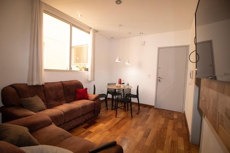 Sala de Estar de apartamento à venda com 3 quartos, 60m² em Calafate, Belo Horizonte