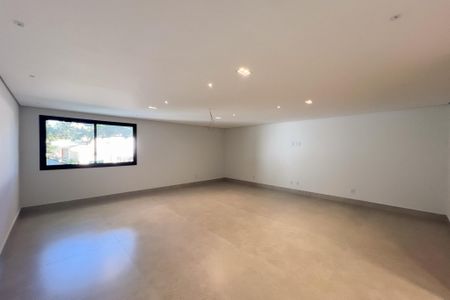 Casa de condomínio à venda com 759m², 5 quartos e 8 vagas Casa de condomínio à venda com 759m², 5 quartos e 8 vagasHome cinema