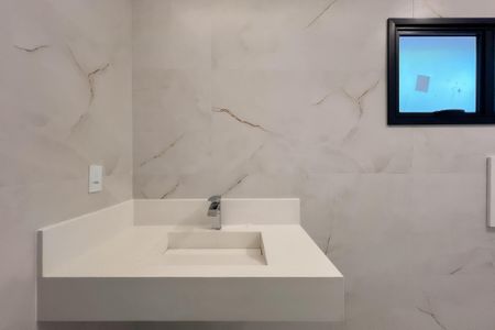 Casa de condomínio à venda com 759m², 5 quartos e 8 vagas Casa de condomínio à venda com 759m², 5 quartos e 8 vagasBanheiro da Suíte 4