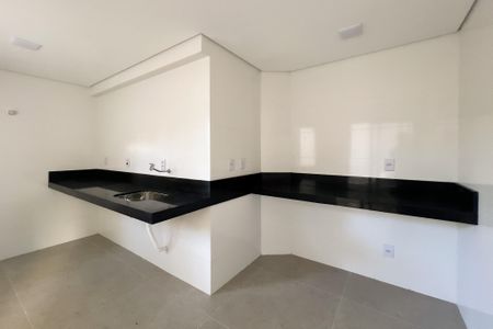 Casa de condomínio à venda com 759m², 5 quartos e 8 vagas Casa de condomínio à venda com 759m², 5 quartos e 8 vagasÁrea de Serviço