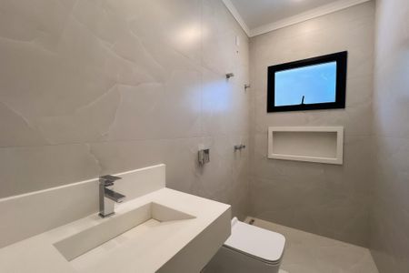 Casa de condomínio à venda com 759m², 5 quartos e 8 vagas Casa de condomínio à venda com 759m², 5 quartos e 8 vagasBanheiro da Suíte 3