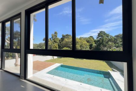 Casa de condomínio à venda com 759m², 5 quartos e 8 vagas Casa de condomínio à venda com 759m², 5 quartos e 8 vagasVista da Sala