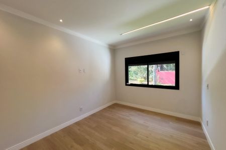 Casa de condomínio à venda com 759m², 5 quartos e 8 vagas Casa de condomínio à venda com 759m², 5 quartos e 8 vagasSuíte 4
