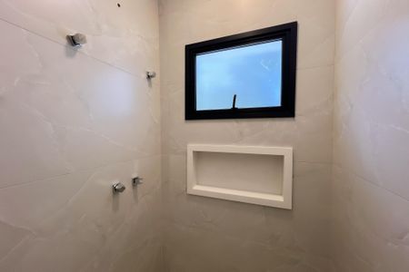 Casa de condomínio à venda com 759m², 5 quartos e 8 vagas Casa de condomínio à venda com 759m², 5 quartos e 8 vagasBanheiro da Suíte 3