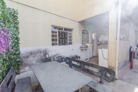 Casa à venda com 141m², 3 quartos e 2 vagas Casa à venda com 141m², 3 quartos e 2 vagasQuintal
