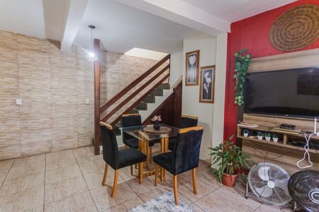 Casa à venda com 141m², 3 quartos e 2 vagas Casa à venda com 141m², 3 quartos e 2 vagasSala 1