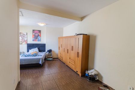Casa à venda com 141m², 3 quartos e 2 vagas Casa à venda com 141m², 3 quartos e 2 vagasQuarto 3 no 2° Andar