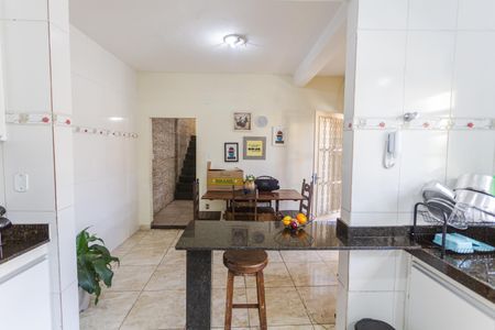 Casa à venda com 141m², 3 quartos e 2 vagas Casa à venda com 141m², 3 quartos e 2 vagasCopa/Cozinha