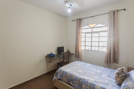 Casa à venda com 141m², 3 quartos e 2 vagas Casa à venda com 141m², 3 quartos e 2 vagasQuarto 2 no 2° Andar