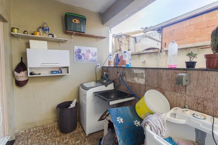 Casa à venda com 141m², 3 quartos e 2 vagas Casa à venda com 141m², 3 quartos e 2 vagasÁrea de Serviço