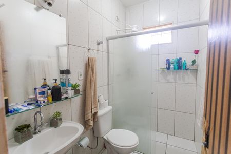 Casa à venda com 141m², 3 quartos e 2 vagas Casa à venda com 141m², 3 quartos e 2 vagasBanheiro Social