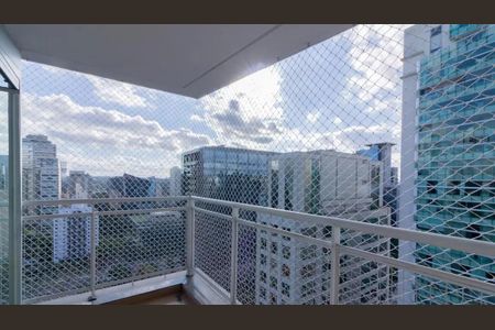 Apartamento para alugar com 169m², 2 quartos e 3 vagas