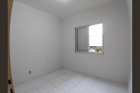 Quarto 3 de apartamento para alugar com 3 quartos, 75m² em Jardim Patricia, Uberlândia