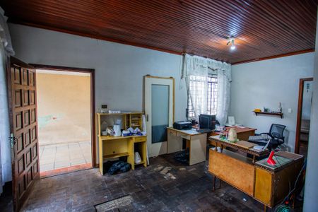 Casa à venda com 250m², 5 quartos e 4 vagas