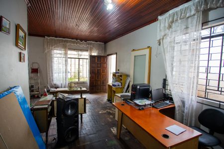 Casa à venda com 250m², 5 quartos e 4 vagas