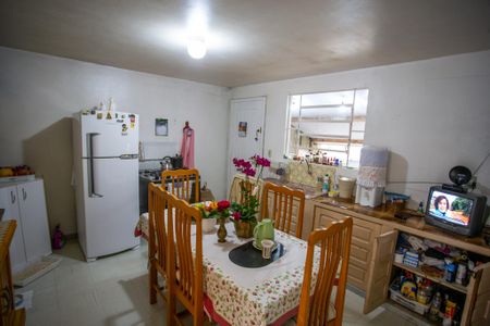 Casa à venda com 250m², 5 quartos e 4 vagas
